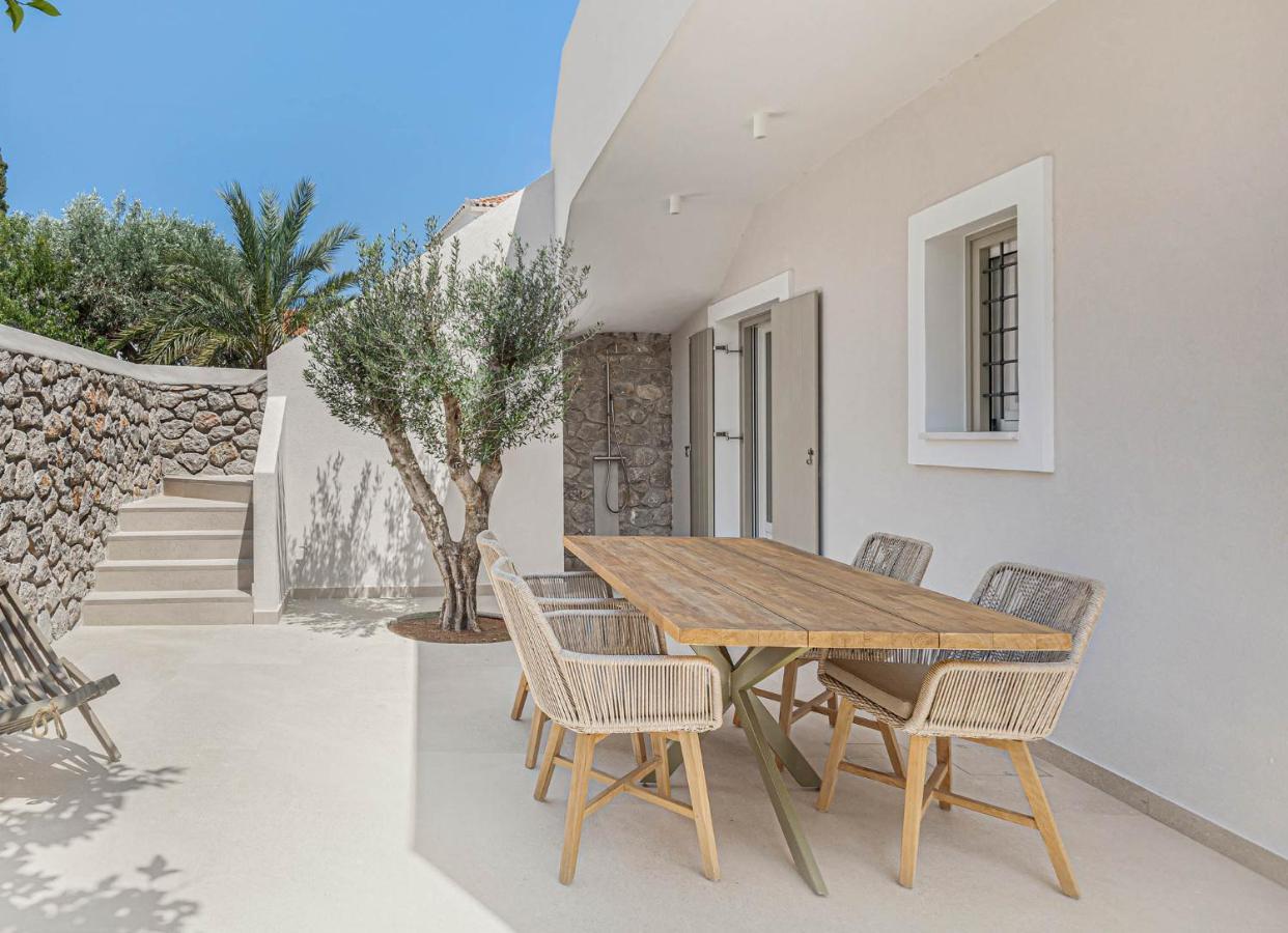 Ligoneri Pearl House - Luxurious New Beach Villa In Spetses Stunning View מראה חיצוני תמונה